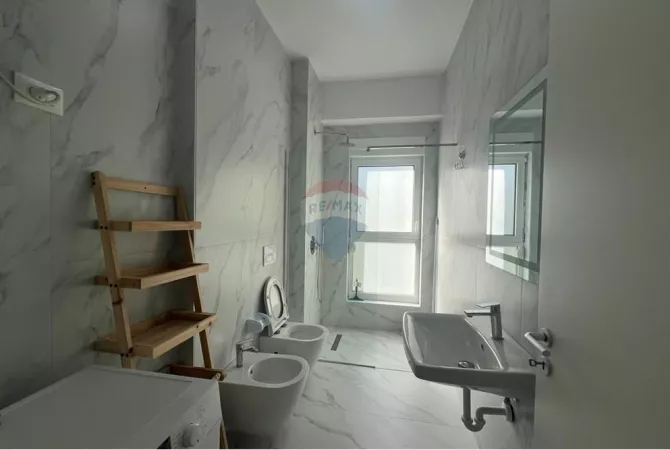 Shtepi me qera 1+1 ne Tirane - 450 Euro