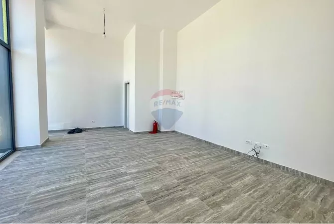 Ambient biznesi me qera 1+1 ne Tirane - 50,000 Leke