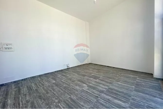 Ambient biznesi me qera 1+1 ne Tirane - 50,000 Leke