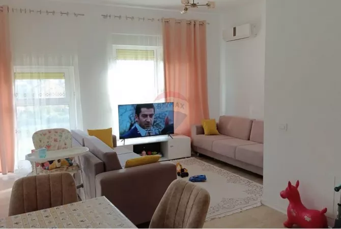 Shtepi me qera 2+1 ne Tirane - 55,000 Leke