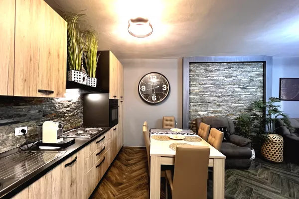 Shtepi me qera 2+1 ne Tirane - 700 Euro