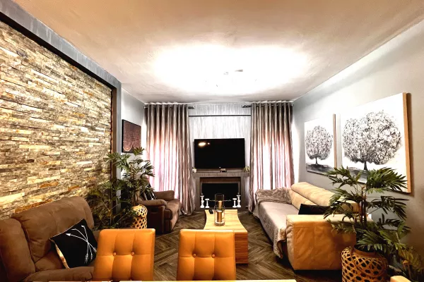 Shtepi me qera 2+1 ne Tirane - 700 Euro