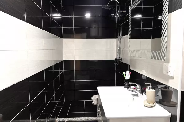 Shtepi me qera Apartament ne Tirane, 2+1, Mobilimi E mobiluar, Pagesa 700  Euro.