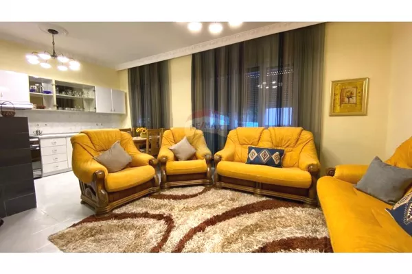 Casa in affitto 2+1 a Tirana - 50,000 Leke