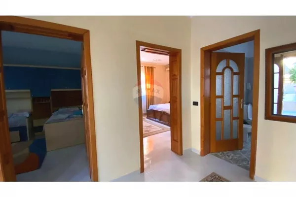 Shtepi me qera Apartament ne Tirane, 2+1, Mobilimi E mobiluar, Pagesa 50,000  Leke.