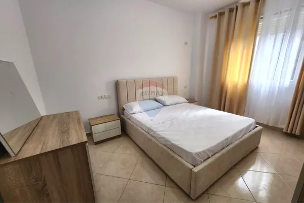 Shtepi me qera Apartament ne Tirane, 1+1, Mobilimi E mobiluar, Pagesa 35,000  Leke.