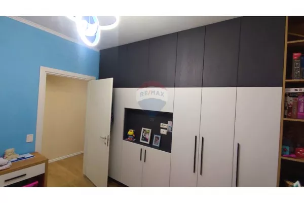 Shtepi me qera Apartament ne Tirane, 2+1, Mobilimi E mobiluar, Pagesa 700  Euro.