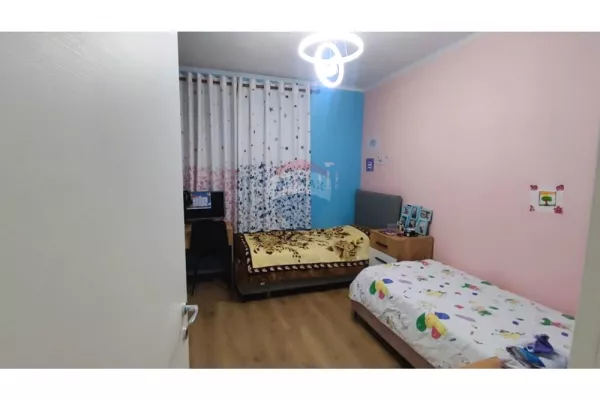 Shtepi me qera Apartament ne Tirane, 2+1, Mobilimi E mobiluar, Pagesa 700  Euro.