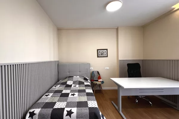 Shtepi me qera Apartament ne Tirane, 2+1, Mobilimi E mobiluar, Pagesa 850  Euro.
