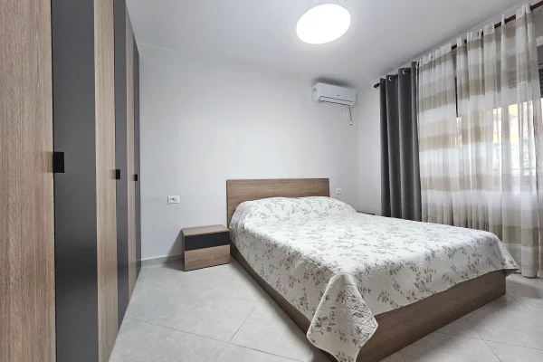 Shtepi me qera 2+1 ne Tirane - 550 Euro