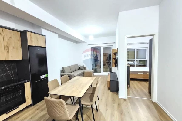Shtepi me qera 1+1 ne Tirane - 450 Euro