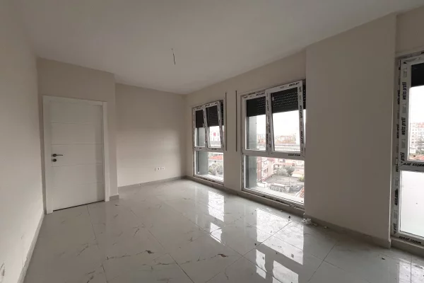 Business Property for Rent 3+1 in Tirana - 500 Euro