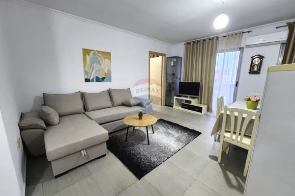 Shtepi me qera 2+1 ne Tirane - 600 Euro