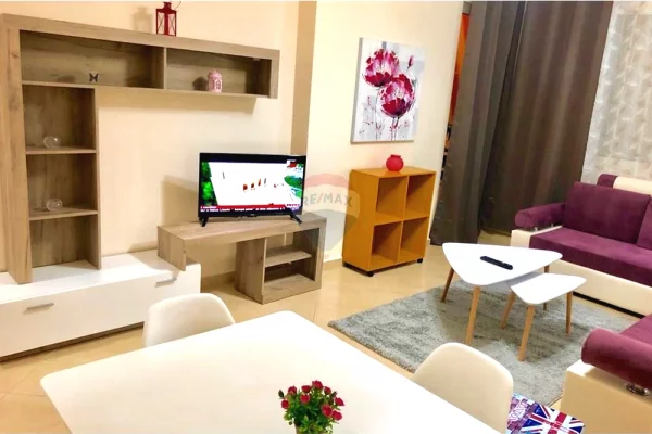 Shtepi me qera 1+1 ne Tirane - 44,000 Leke