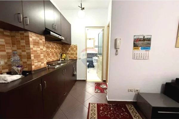 Shtepi me qera 1+1 ne Tirane - 500 Euro