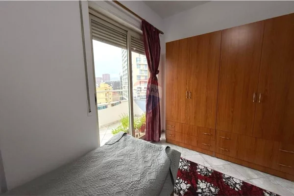 Shtepi me qera Apartament ne Tirane, 1+1, Mobilimi E mobiluar, Pagesa 500  Euro.