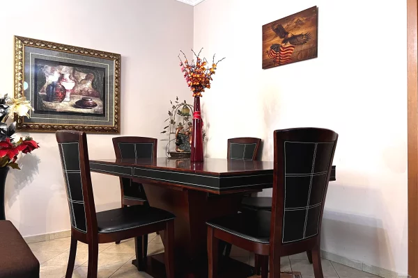 Shtepi me qera 2+1 ne Tirane - 80,000 Leke