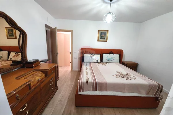 Shtepi me qera Apartament ne Tirane, 1+1, Mobilimi E mobiluar, Pagesa 50,000  Leke.