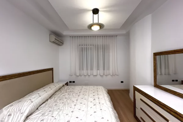 Shtepi me qera Apartament ne Tirane, 2+1, Mobilimi E mobiluar, Pagesa 60,000  Leke.