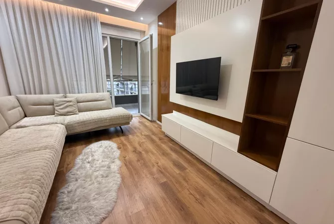Shtepi me qera 1+1 ne Tirane - 750 Euro