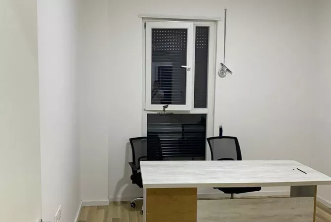 Ambient biznesi me qera 3+1 ne Tirane - 550 Euro
