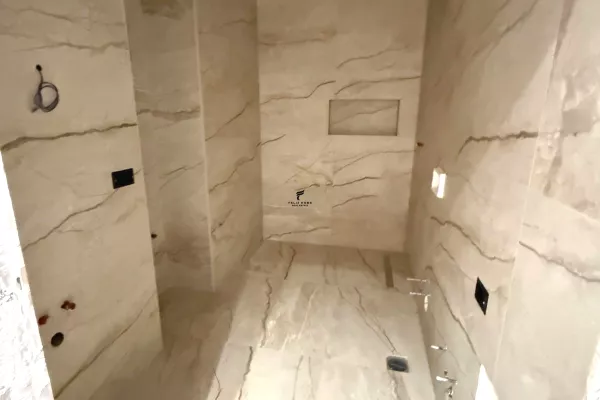 Business Property for Rent 3+1 in Tirana - 700 Euro