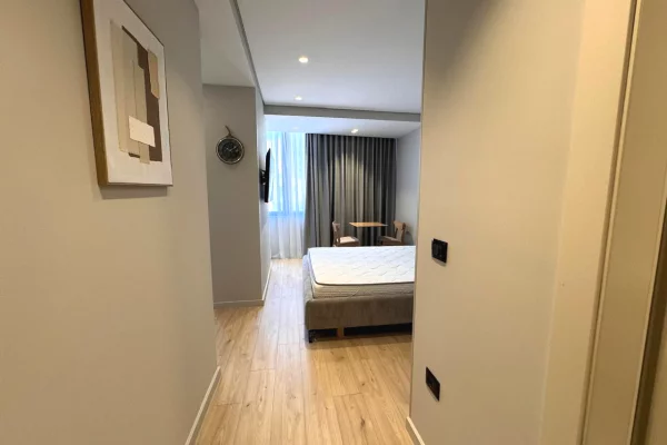 Shtepi me qera Garsoniere ne Tirane - 1,900 Euro