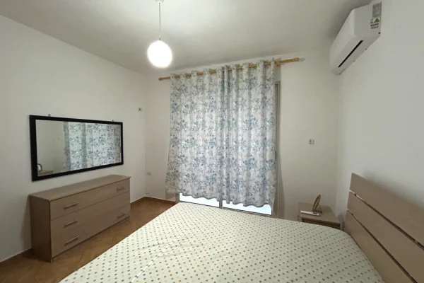 Shtepi me qera 2+1 ne Tirane - 550 Euro