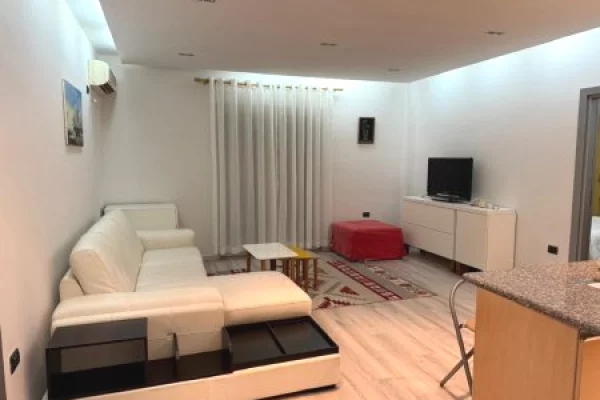 Shtepi me qera 1+1 ne Tirane - 600 Euro