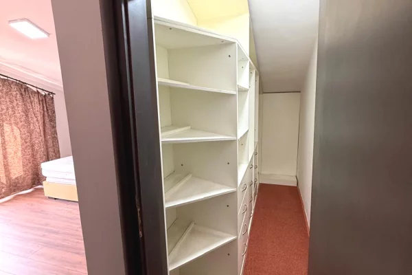 Shtepi me qera Apartament ne Tirane, 1+1, Mobilimi E mobiluar, Pagesa 550  Euro.