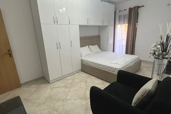 Shtepi me qera Garsoniere ne Tirane - 500 Euro