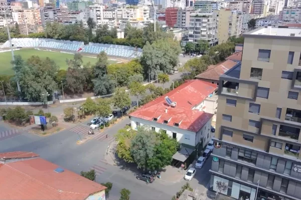 Shtepi me qera Apartament ne Tirane, 2+1, Mobilimi E mobiluar, Pagesa 900  Euro.