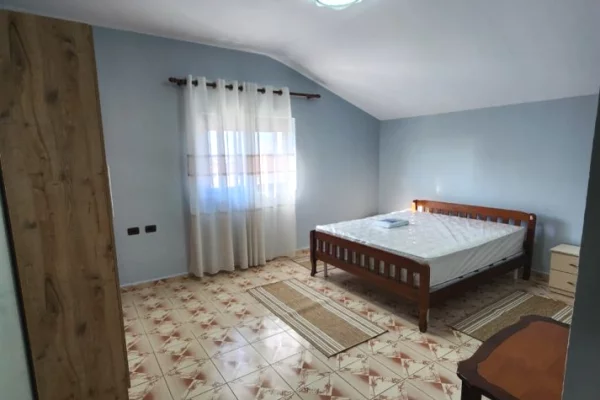 Shtepi me qera 2+1 ne Tirane - 450 Euro