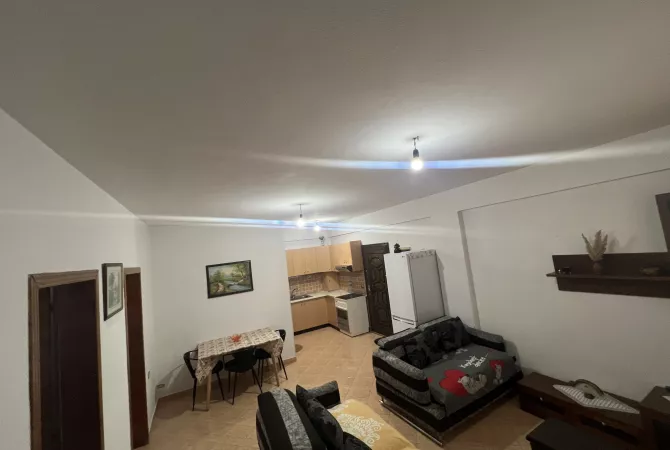 Casa in affitto 2+1 a Tirana - 40,000 Leke