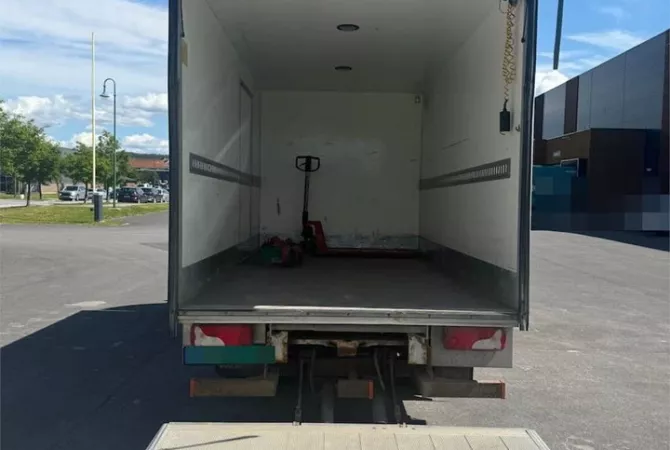 Makina ne shitje  ne Prizren - 12,000 Euro