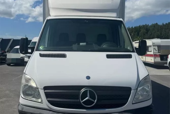 Makina ne shitje ne Prizren, Mercedes-Benz, 2008 Diesel,Kambio Manual Pagesa 12,000  Euro.