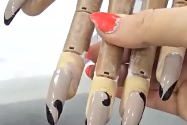 Kerkesa per pune per Estetiste thonjsh ne Tirane