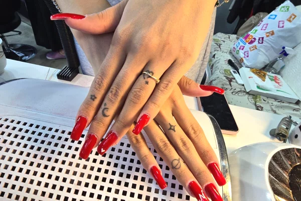 KERKIM PUNE ESTETISTE THONJSH