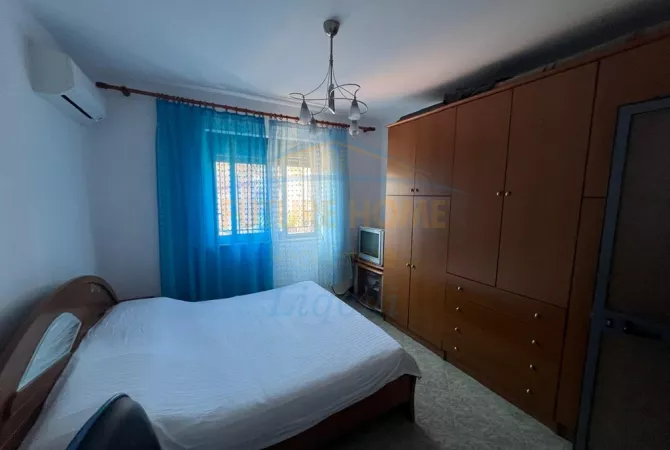 Shtepi ne shitje Apartament ne Tirane, 1+1, Mobilimi Bosh, pa mobiluar, Pagesa 107,000  Euro.