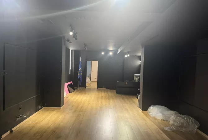 Ambient biznesi ne shitje 1+1 ne Tirane - 350,000 Euro