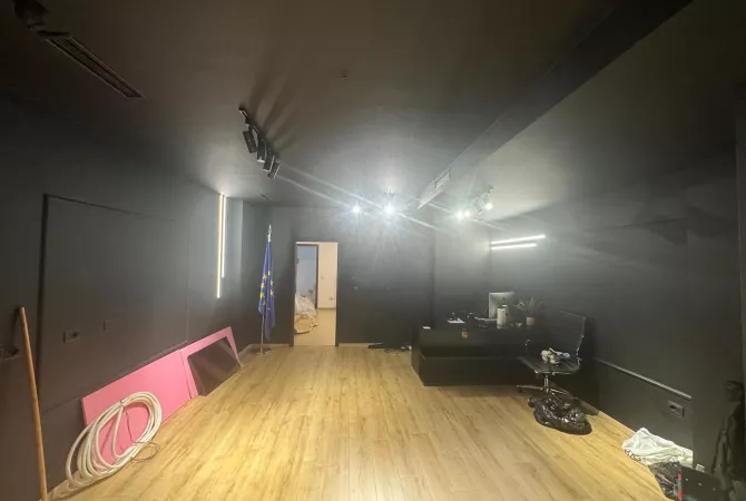 Ambient biznesi ne shitje 1+1 ne Tirane - 350,000 Euro