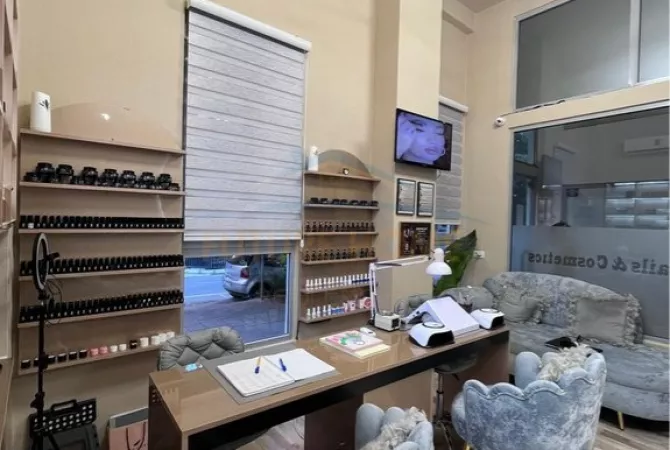 Ambient biznesi ne shitje 1+1 ne Tirane - 15,000 Euro