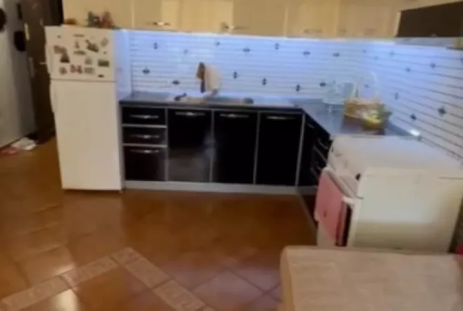 Shtepi me qera 1+1 ne Tirane - 430 Euro
