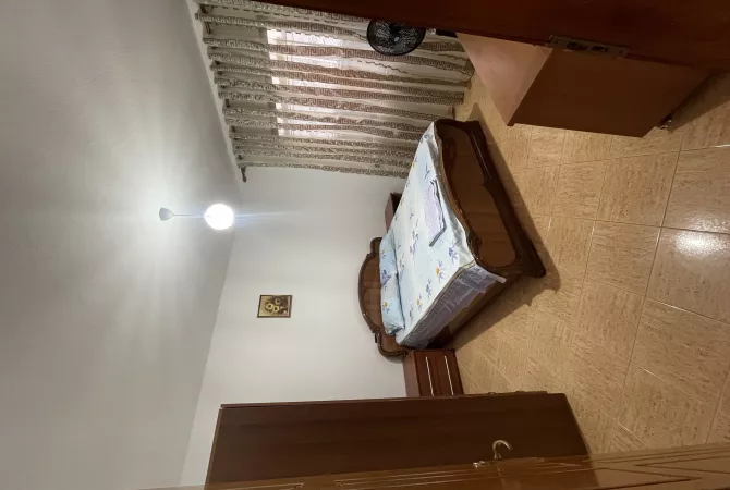 Shtepi me qera Shtepi Private ne Tirane, 2+1, Mobilimi E mobiluar, Pagesa 40,000  Leke.