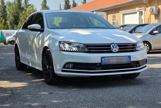 Makina ne shitje  ne Tirane - 9,800 Euro