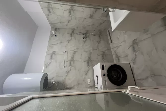 Shtepi me qera 1+1 ne Tirane - 35,000 Leke