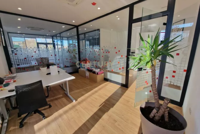 LEDA (Action105534) JEPET ME QIRA GODINE SHERBIMI 5 KATE, SAUK I RI - TIRANE - Cmimi sipas kerkeses /Muaj