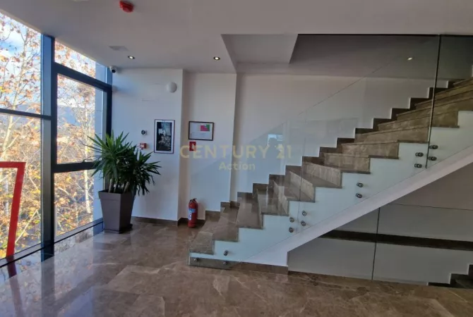 LEDA (Action105534) JEPET ME QIRA GODINE SHERBIMI 5 KATE, SAUK I RI - TIRANE - Cmimi sipas kerkeses /Muaj