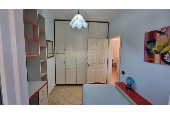 Shtepi me qera Apartament ne Tirane, 2+1, Mobilimi E mobiluar, Pagesa 700  Euro.