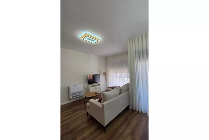 Shtepi me qera 1+1 ne Tirane - 700 Euro